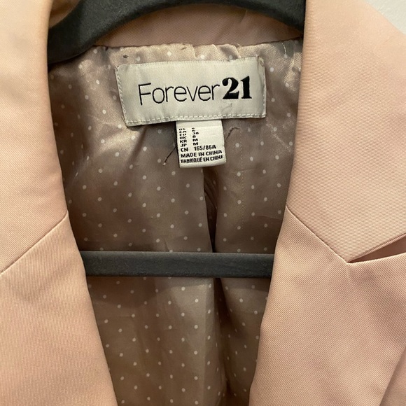 Blush Pink Quarter Sleeve Cropped Blazer - Picture 4 of 4